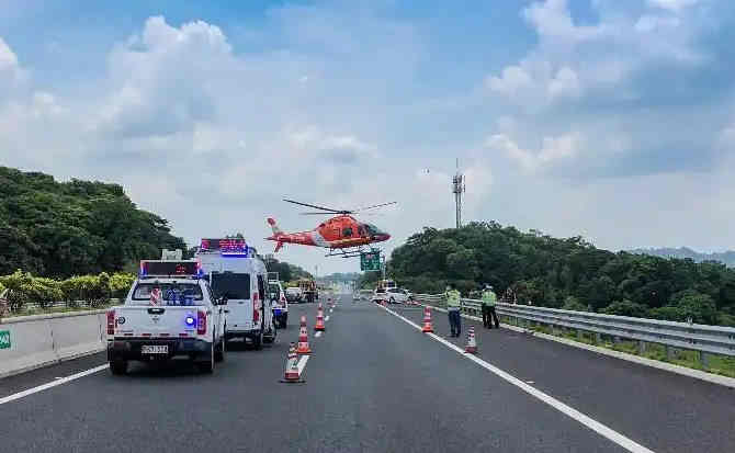 巴音郭楞蒙古自治州高速公路汽车救援案例